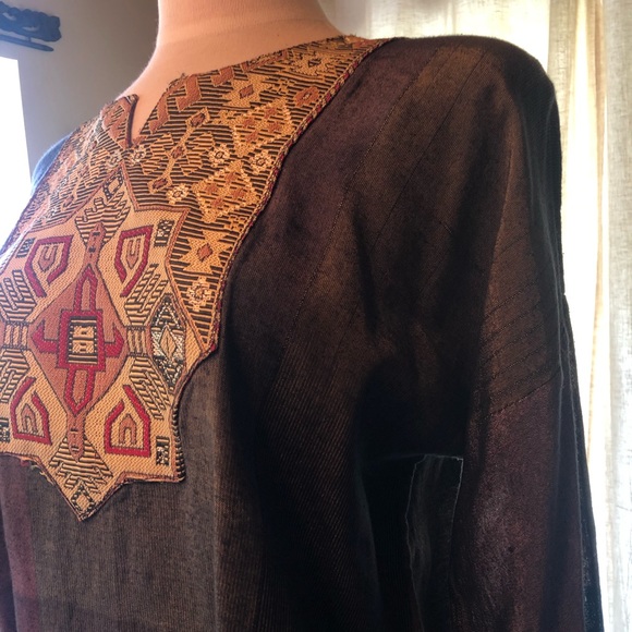 Beautiful Tunic - Picture 3 of 6